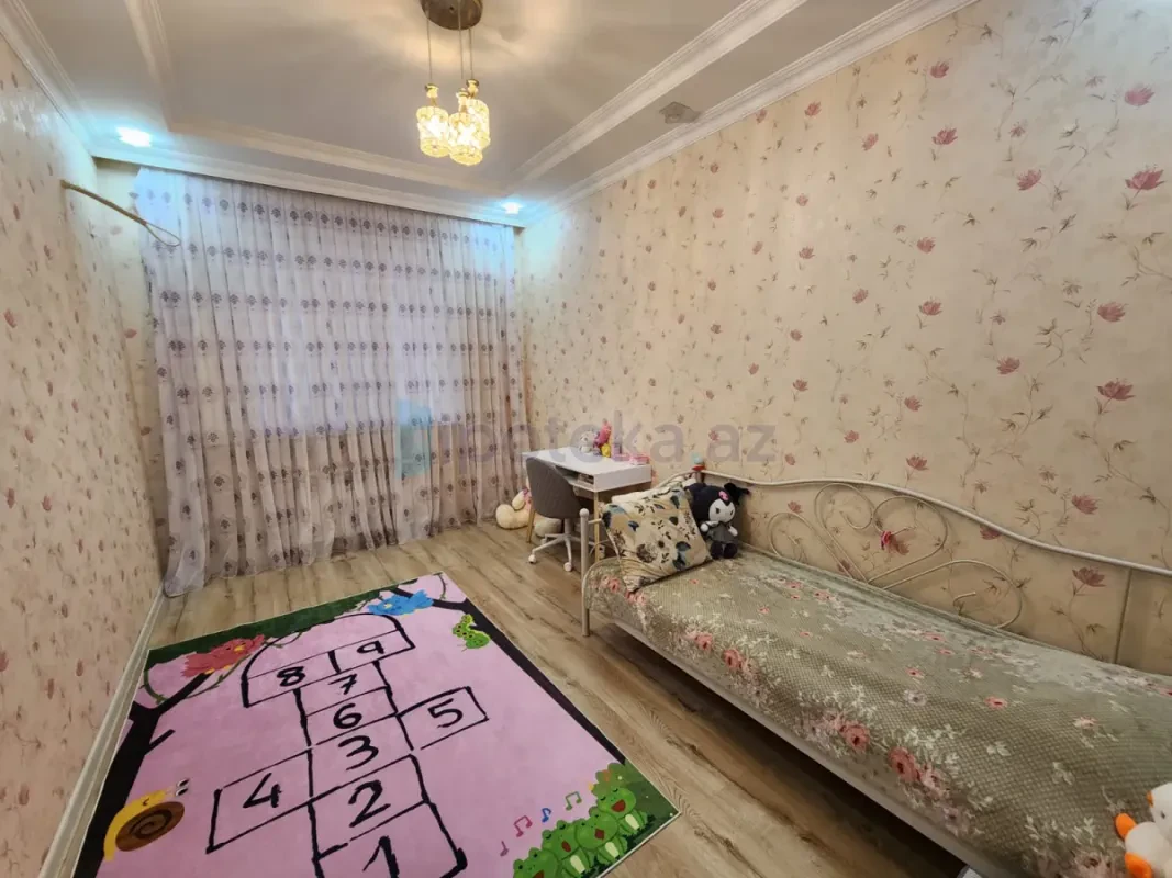 Satılır 3 otaqlı yeni tikili 89 m²