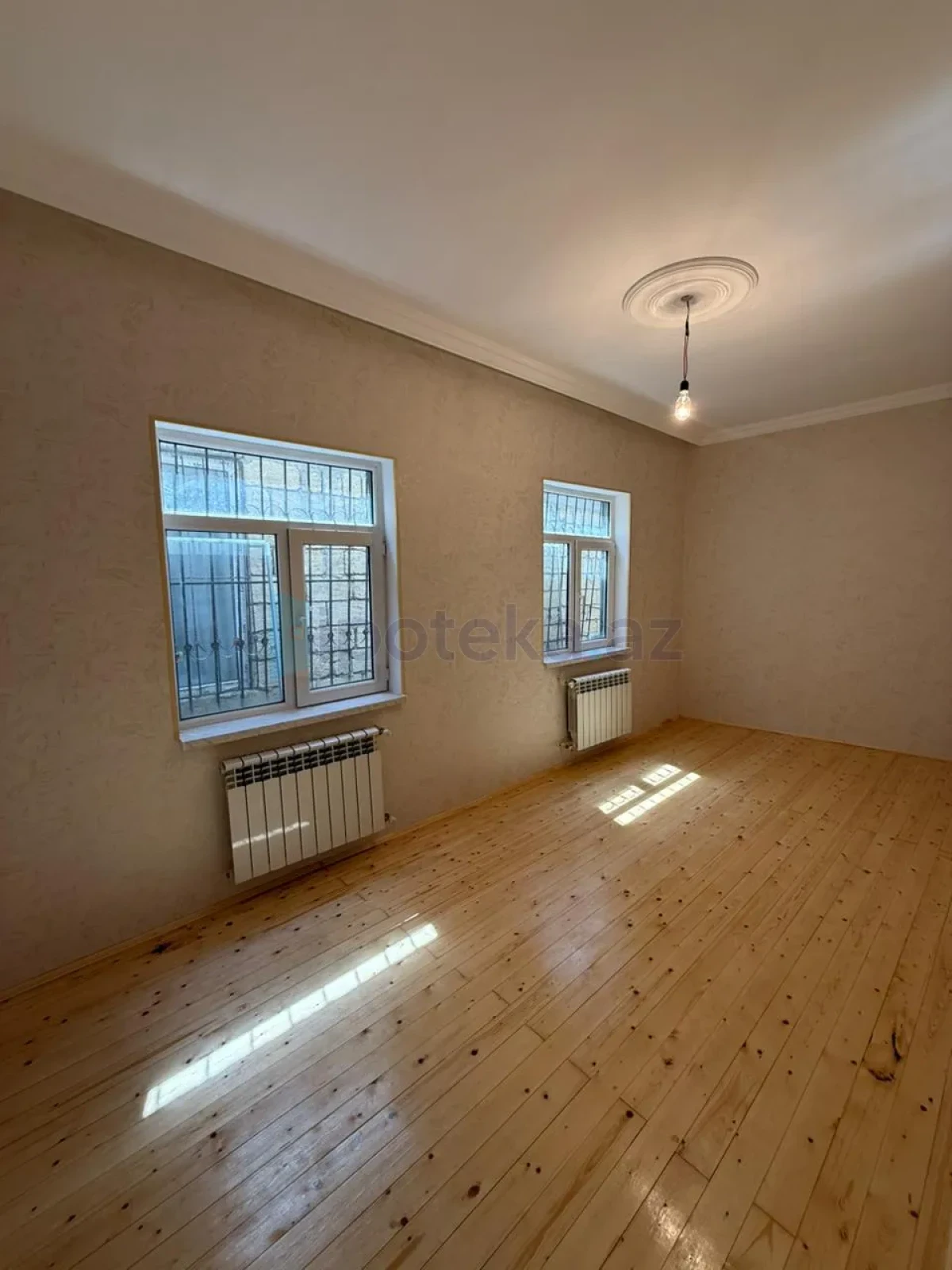 Satılır 3 otaqlı həyət evi 65 m²