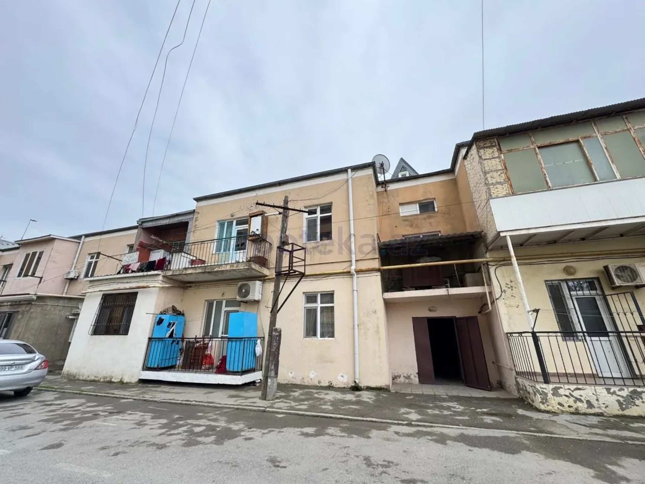 Satılır 3 otaqlı yeni tikili 70 m²