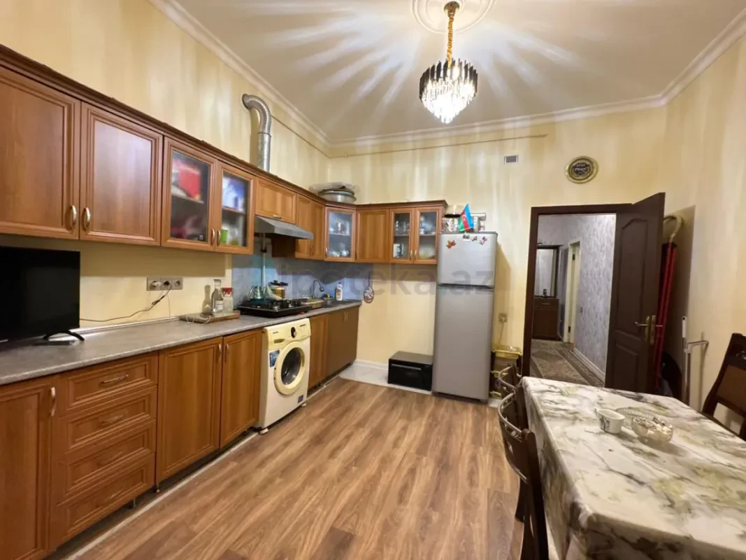Satılır 3 otaqlı yeni tikili 70 m²