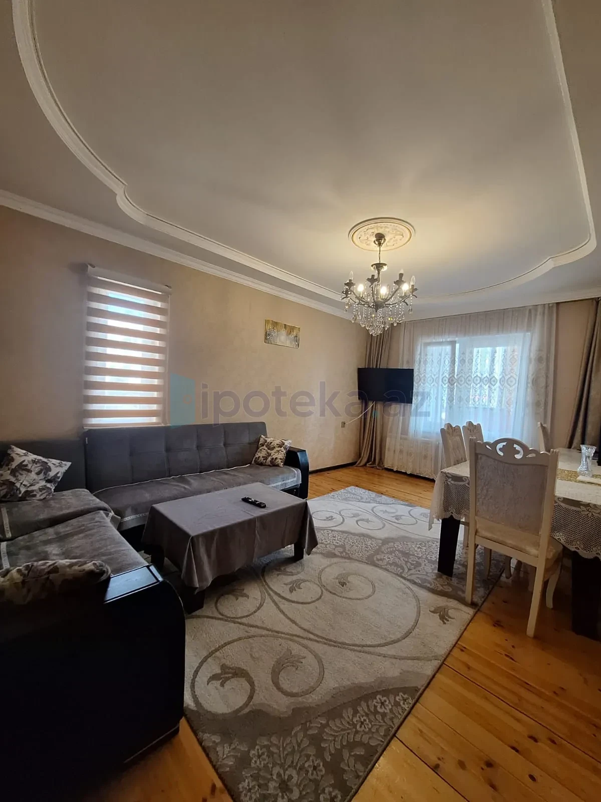 Satılır 2 otaqlı köhnə tikili 68 m²