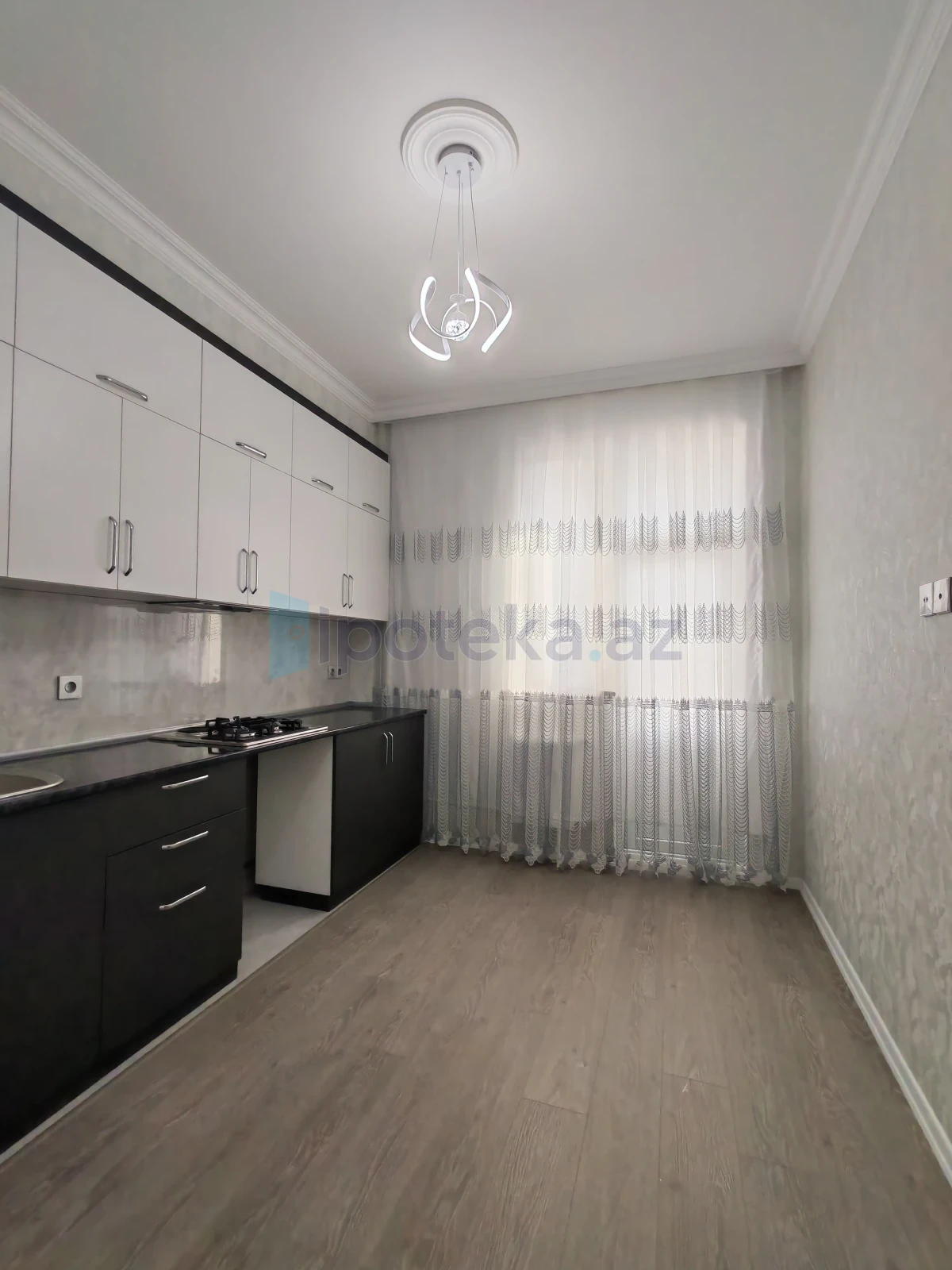 Satılır 2 otaqlı yeni tikili 63 m²