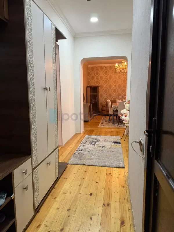 Satılır 2 otaqlı həyət evi 112.5 m²