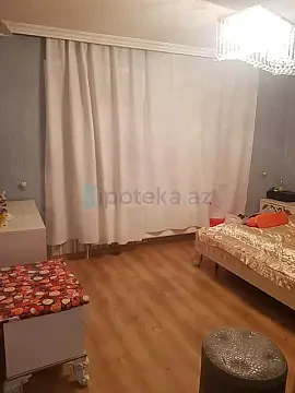 Satılır 4 otaqlı həyət evi 200 m²