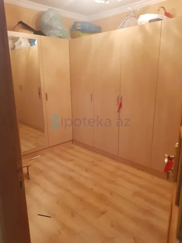 Satılır 4 otaqlı həyət evi 200 m²