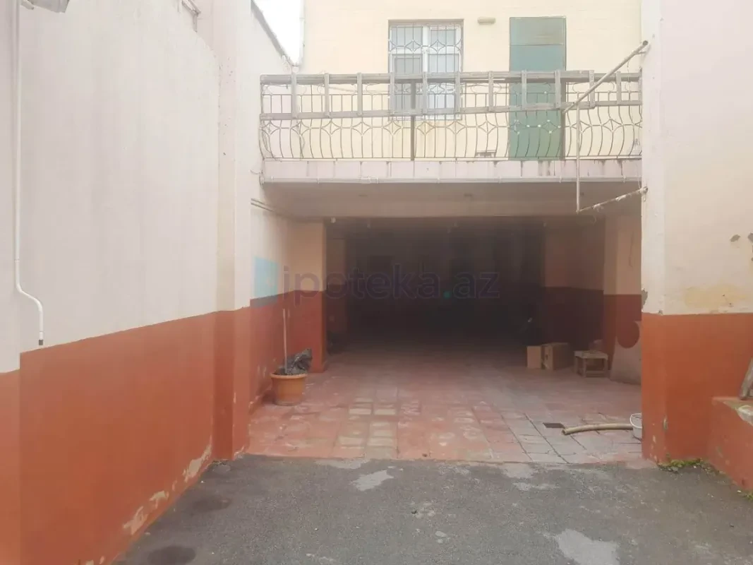 Satılır 4 otaqlı həyət evi 200 m²