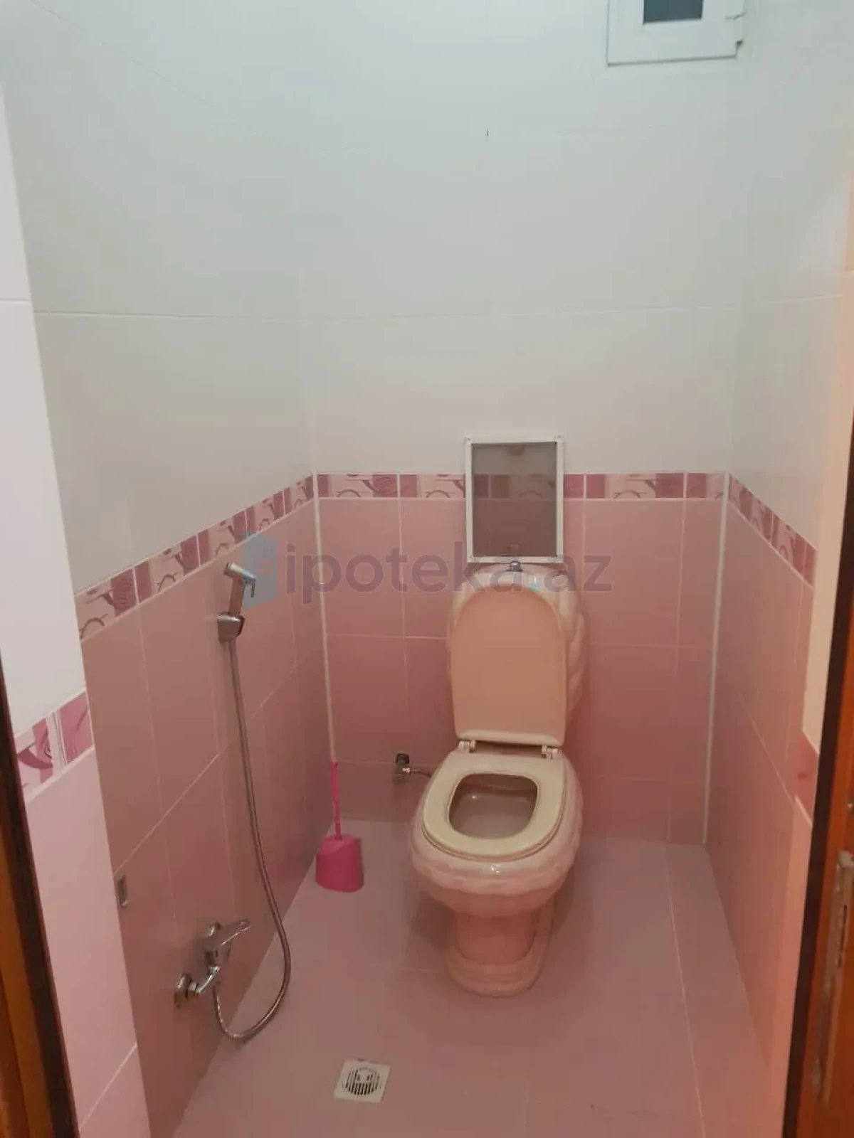 Satılır 4 otaqlı həyət evi 200 m²