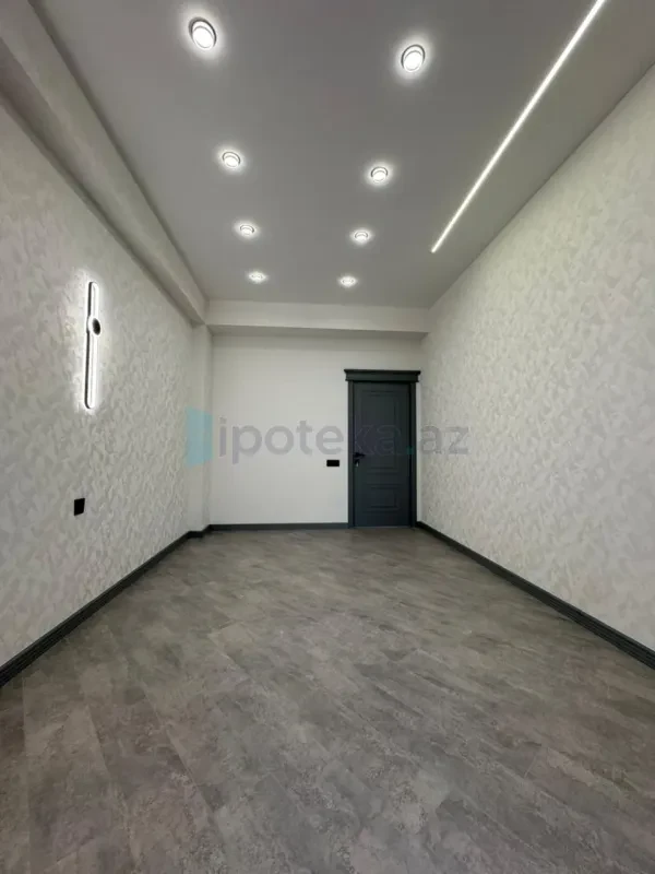 Satılır 2 otaqlı yeni tikili 65 m²