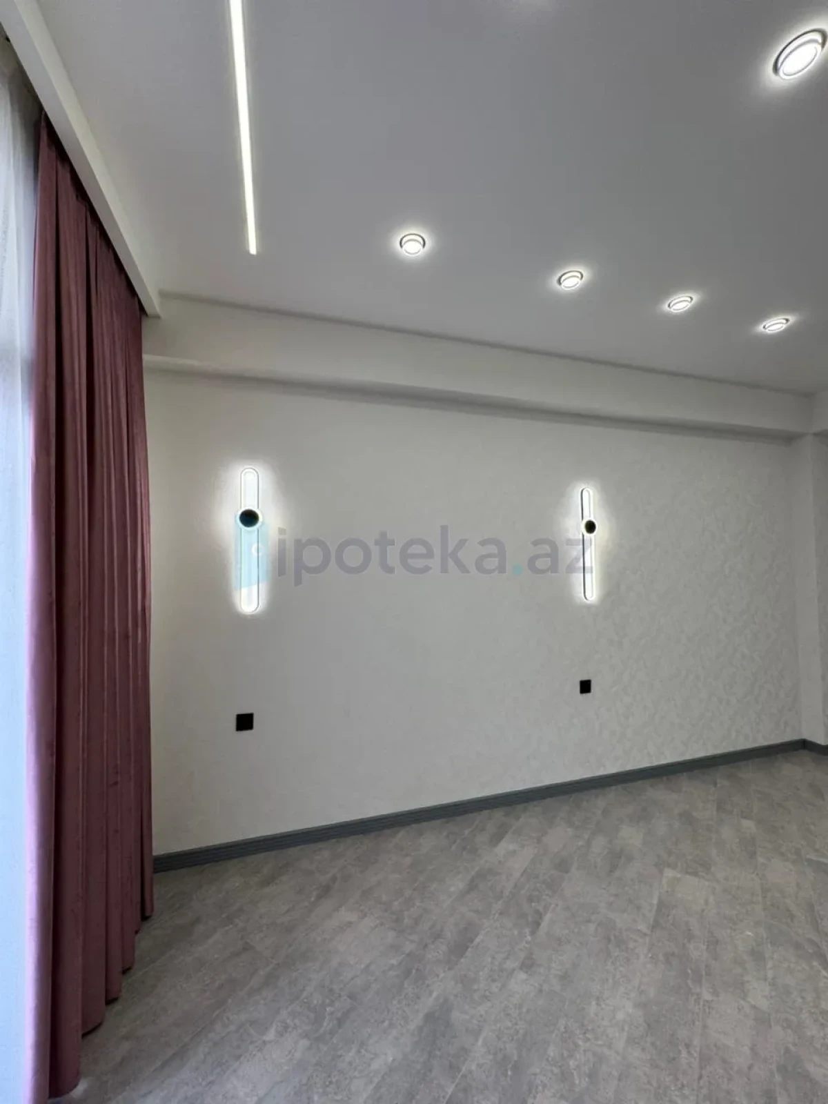 Satılır 2 otaqlı yeni tikili 65 m²