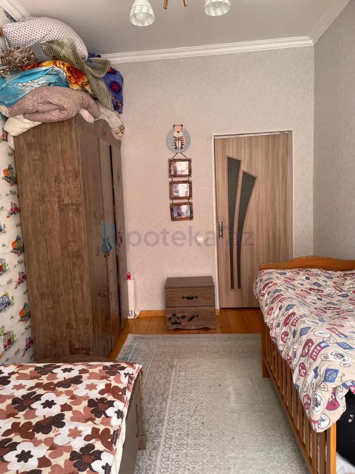 Satılır 6 otaqlı həyət evi 180 m²