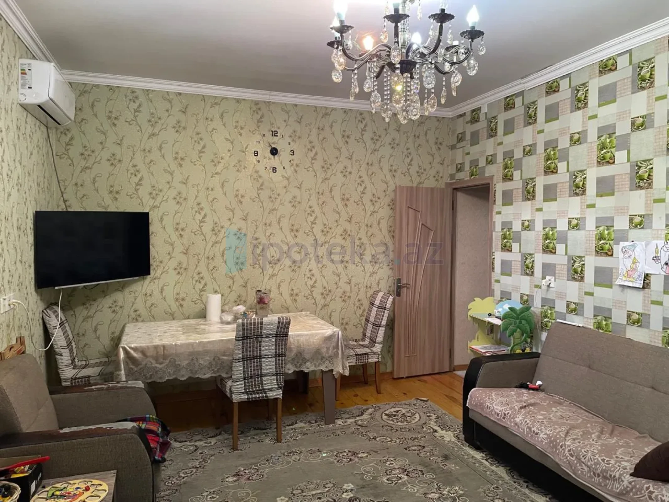 Satılır 6 otaqlı həyət evi 180 m²