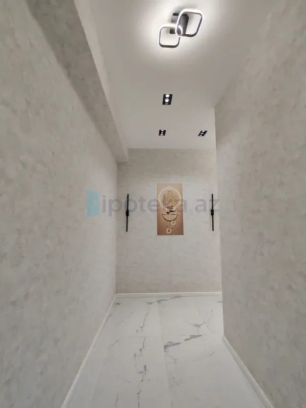 Satılır 2 otaqlı yeni tikili 65 m²