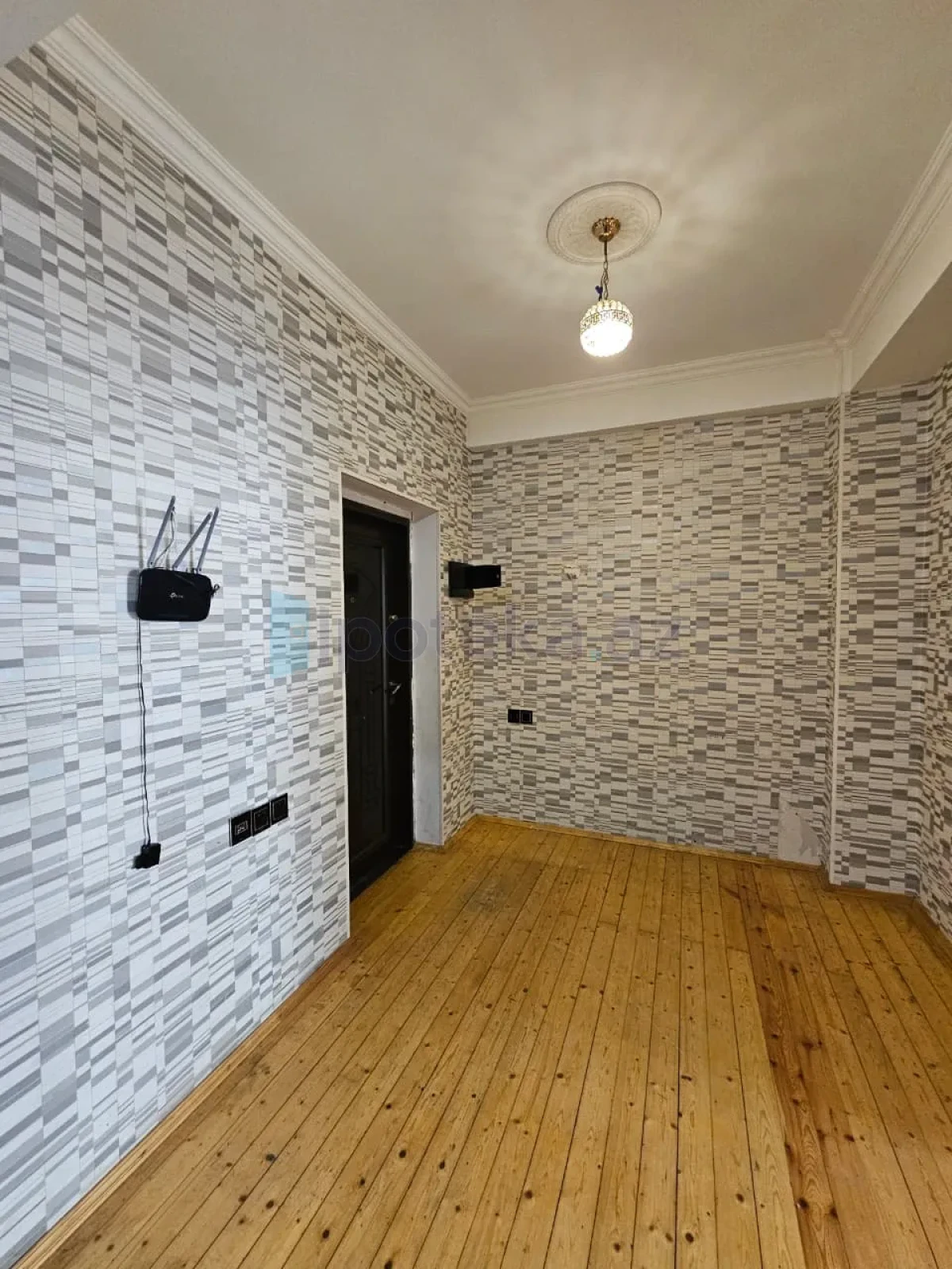 Satılır 3 otaqlı yeni tikili 80 m²