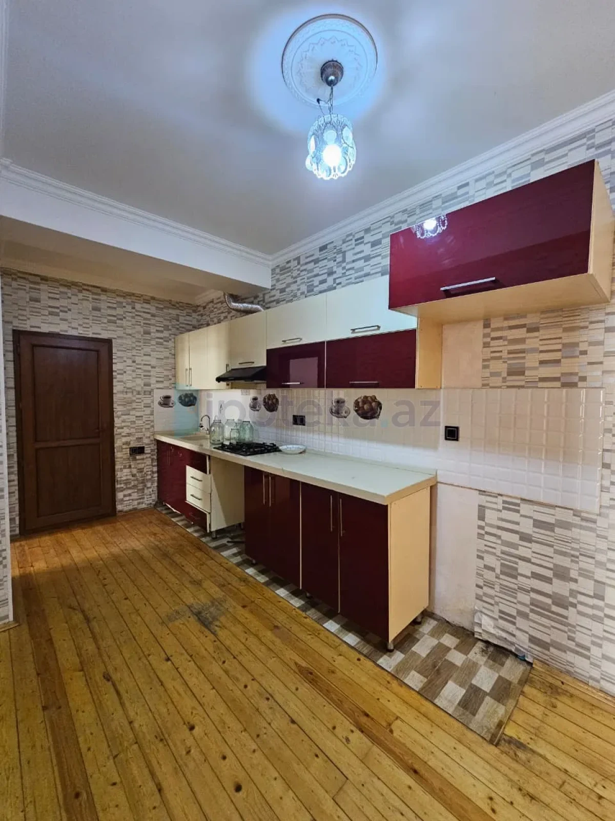 Satılır 3 otaqlı yeni tikili 80 m²