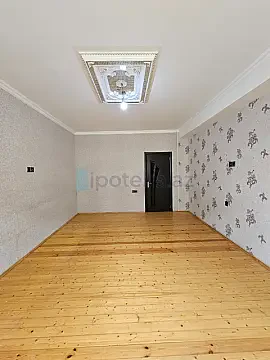 Satılır 3 otaqlı yeni tikili 80 m²
