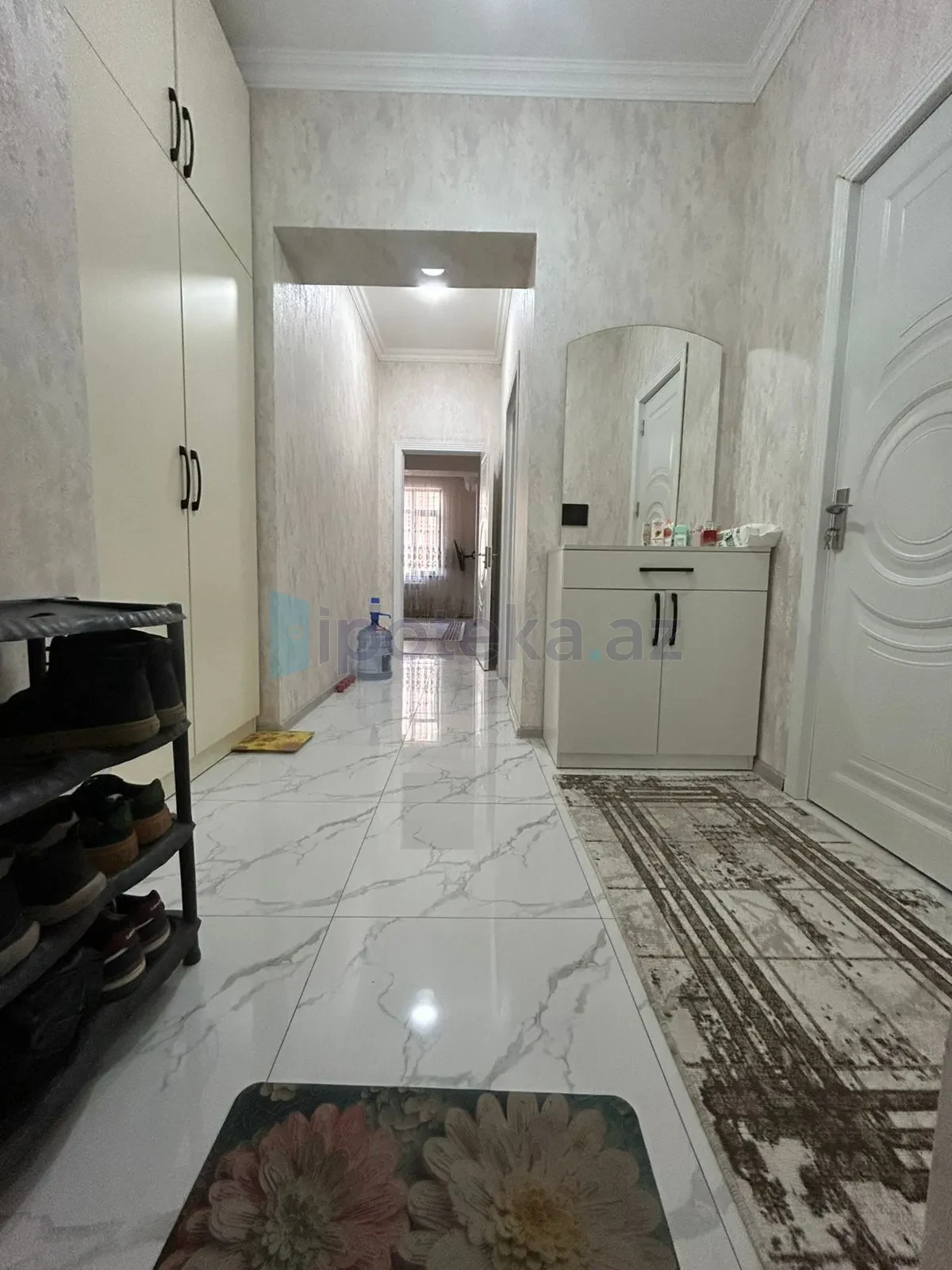 Satılır 2 otaqlı yeni tikili 75 m²