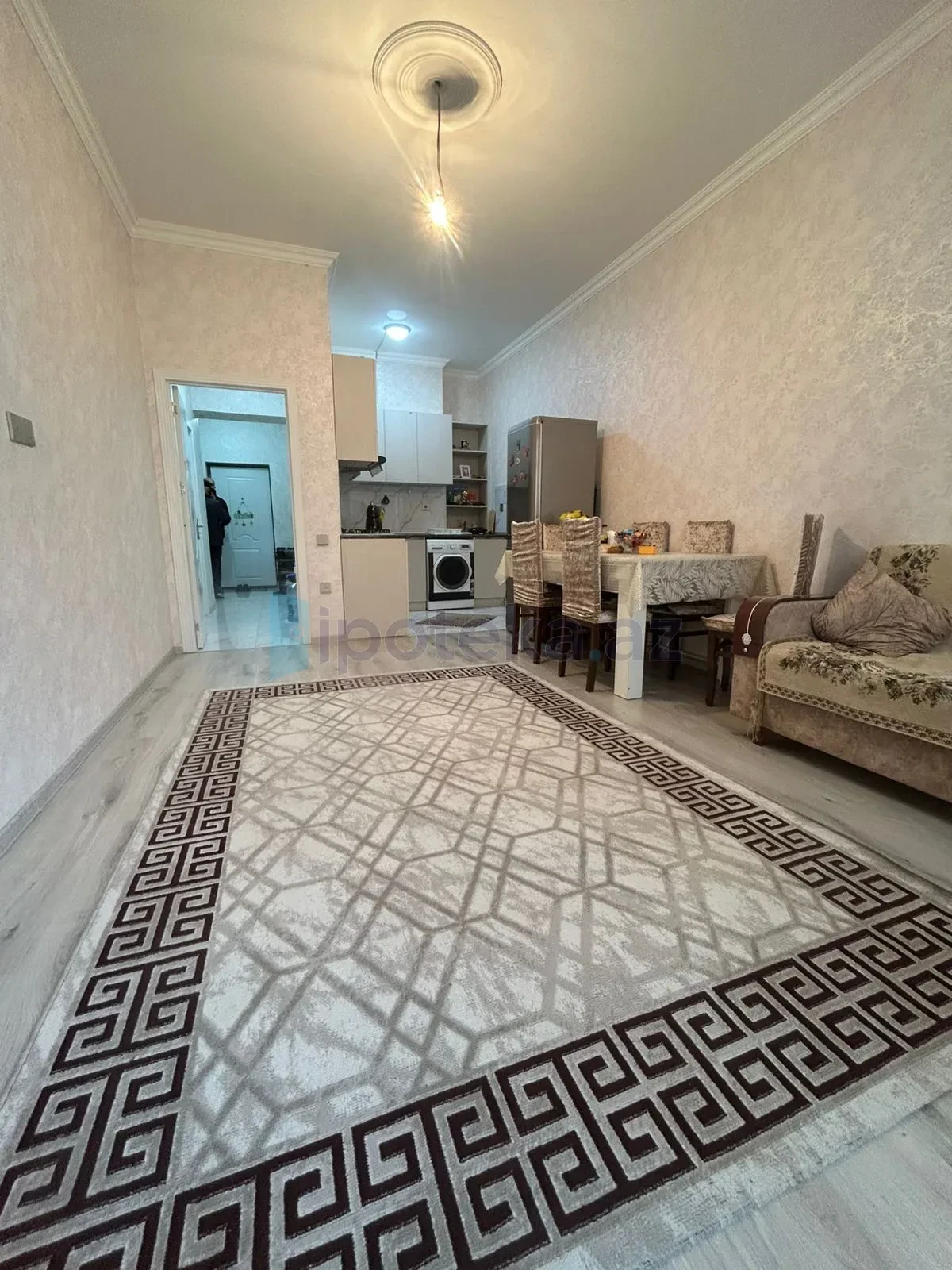 Satılır 2 otaqlı yeni tikili 75 m²