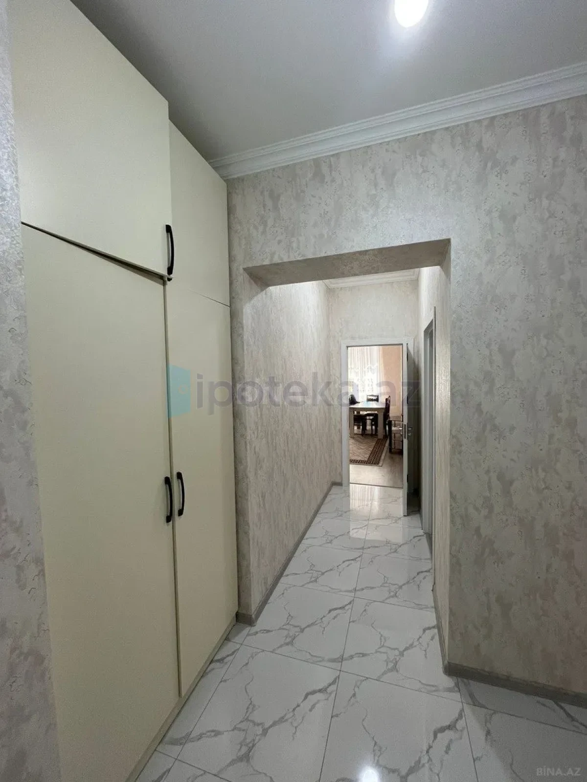Satılır 2 otaqlı yeni tikili 75 m²