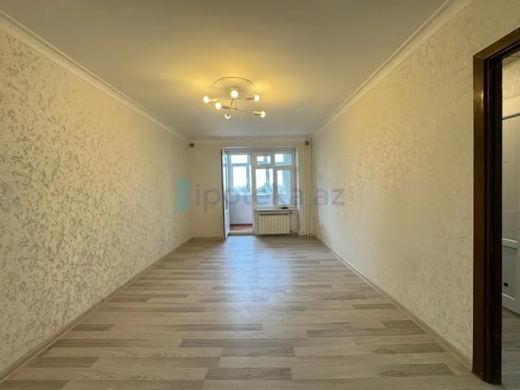 Satılır 2 otaqlı köhnə tikili 44 m²