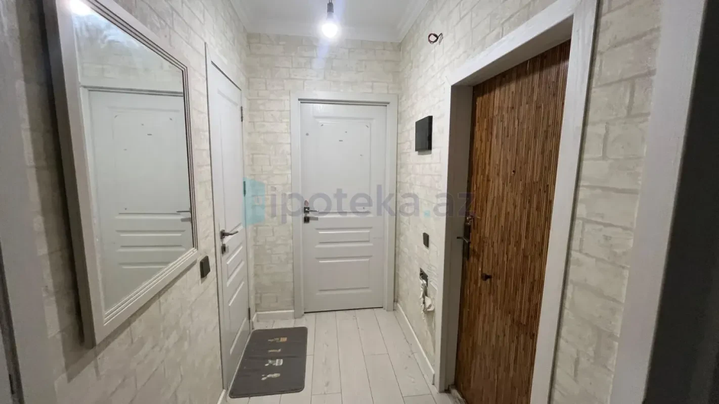Satılır 2 otaqlı köhnə tikili 63 m²