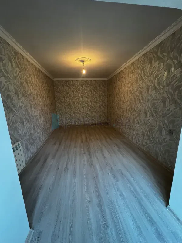 Satılır 3 otaqlı köhnə tikili 60 m²