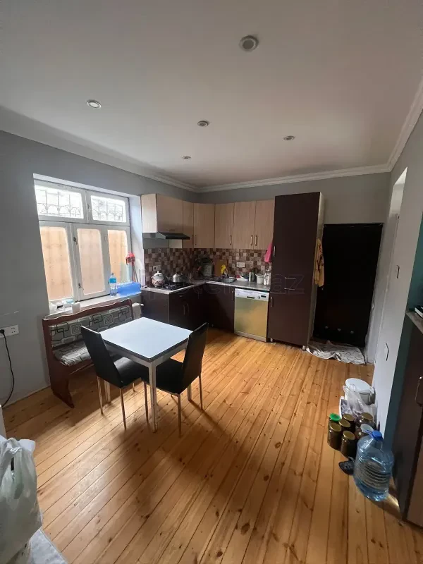 Satılır 4 otaqlı həyət evi 130 m²