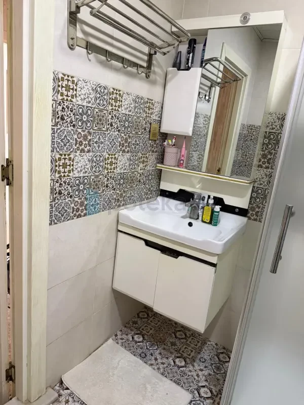 Satılır 3 otaqlı köhnə tikili 69 m²