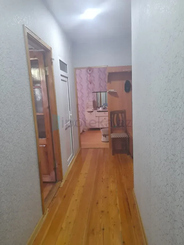 Satılır 4 otaqlı həyət evi 100 m²