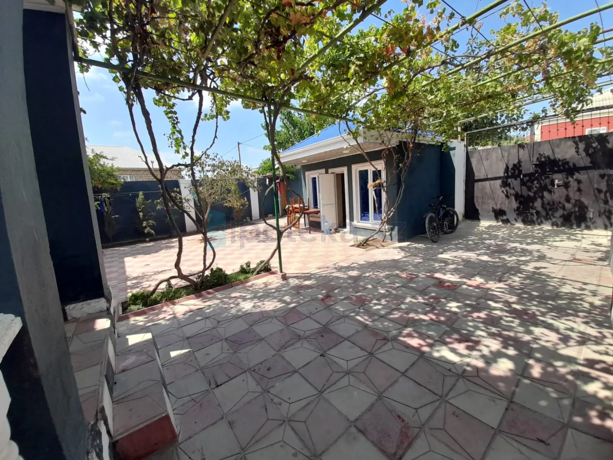Satılır 4 otaqlı həyət evi 100 m²