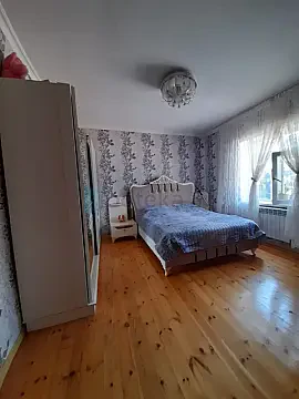 Satılır 4 otaqlı həyət evi 100 m²