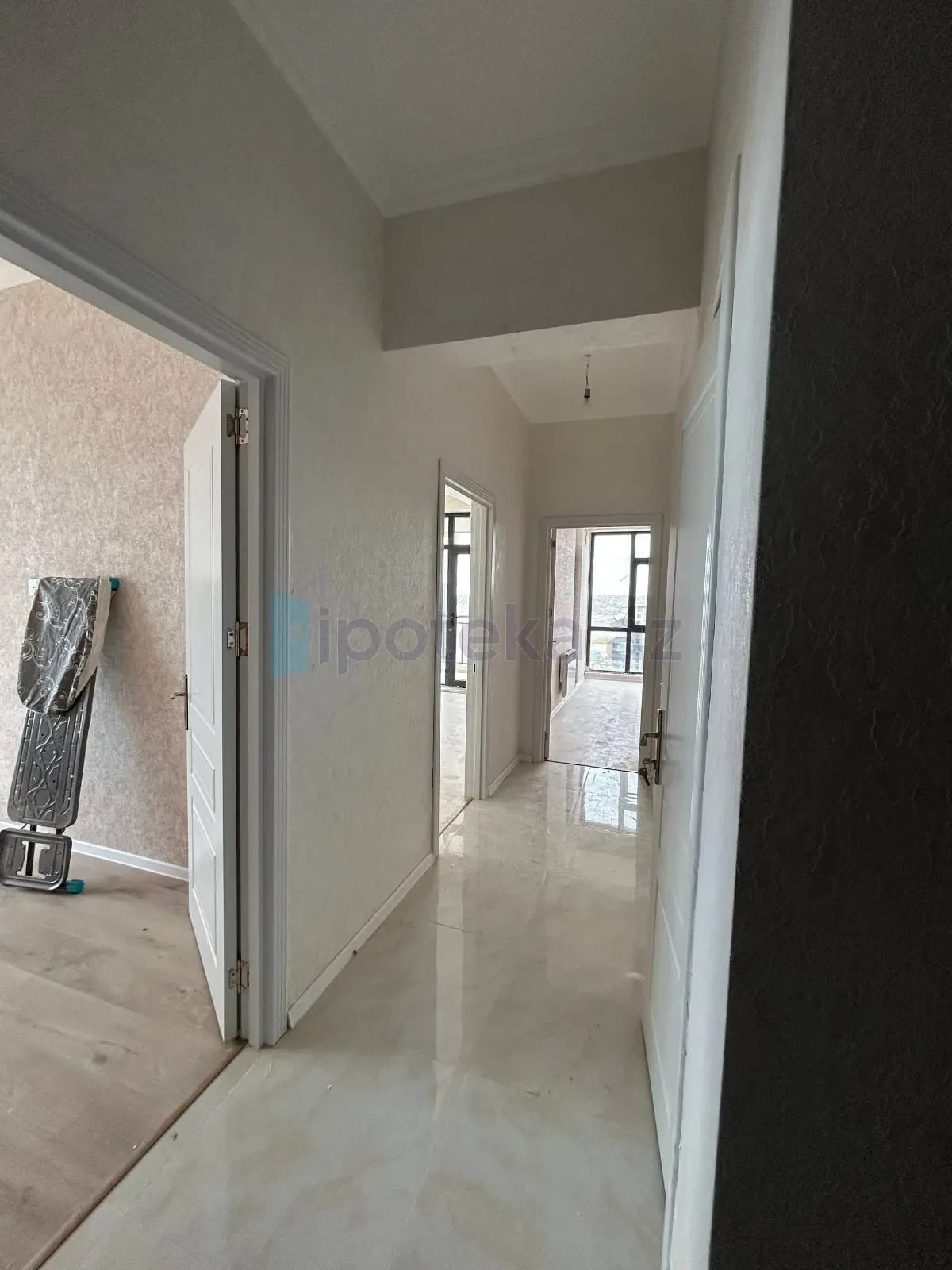 Satılır 2 otaqlı yeni tikili 95 m²