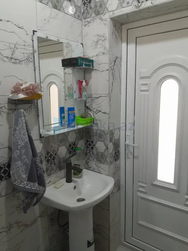 Satılır 4 otaqlı həyət evi 72 m²