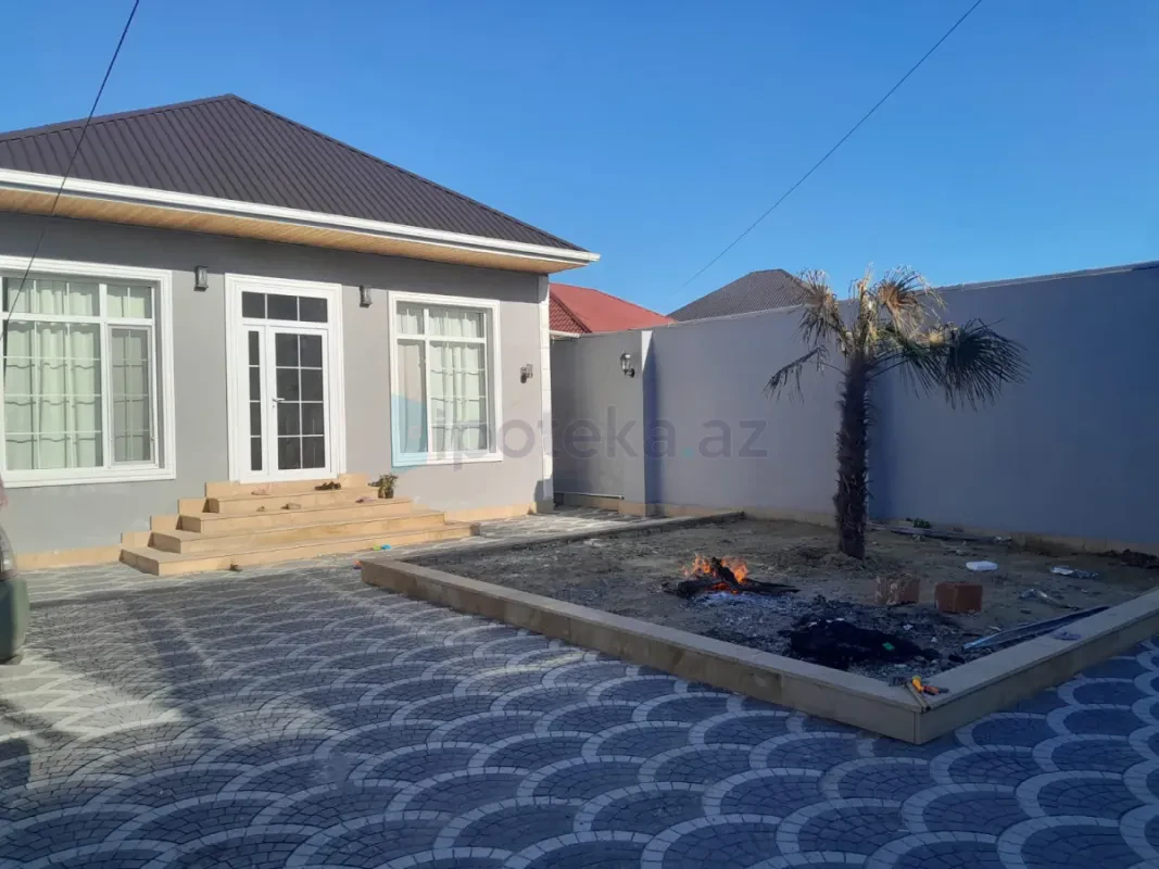 Satılır 4 otaqlı həyət evi 72 m²