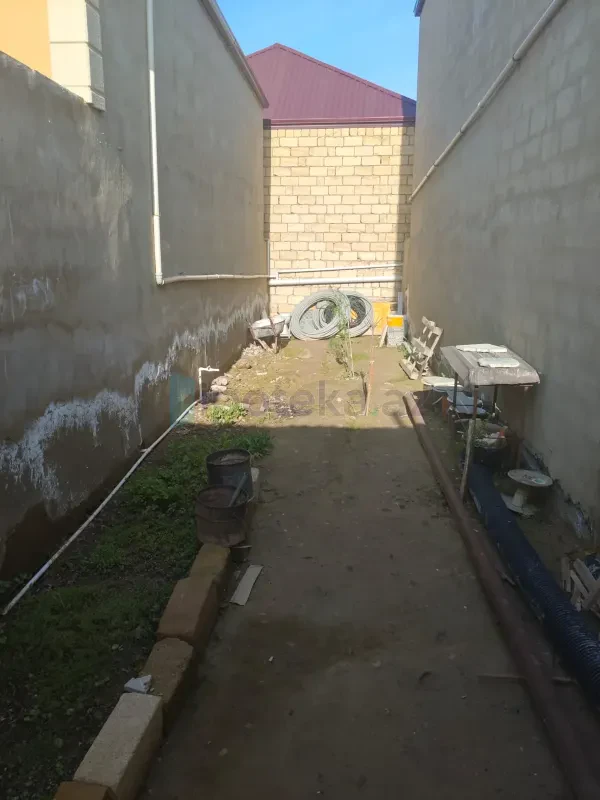 Satılır 3 otaqlı həyət evi 100 m²