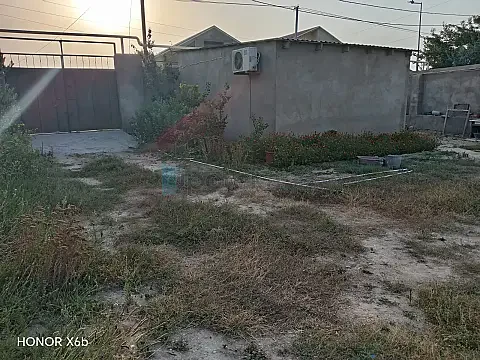 Satılır 4 otaqlı həyət evi 160 m²