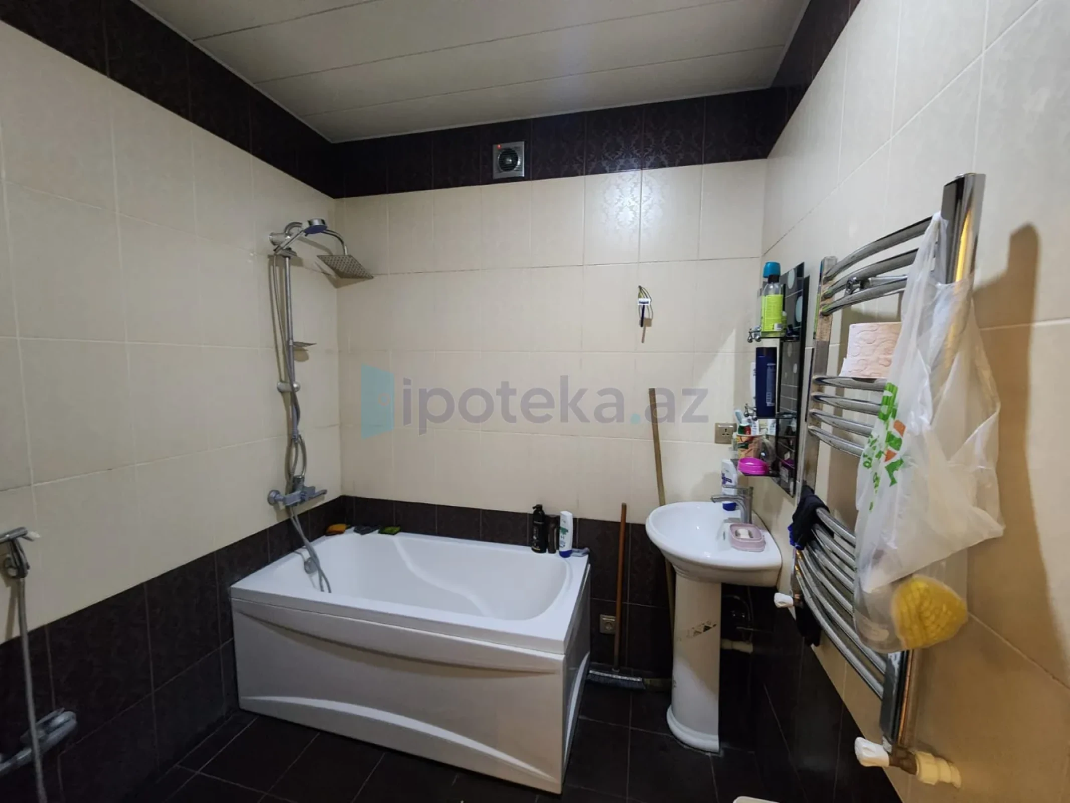 Satılır 2 otaqlı yeni tikili 66 m²