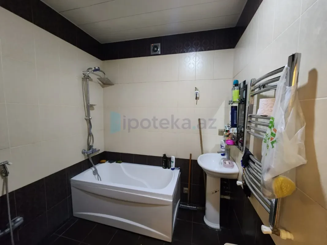 Satılır 2 otaqlı yeni tikili 66 m²