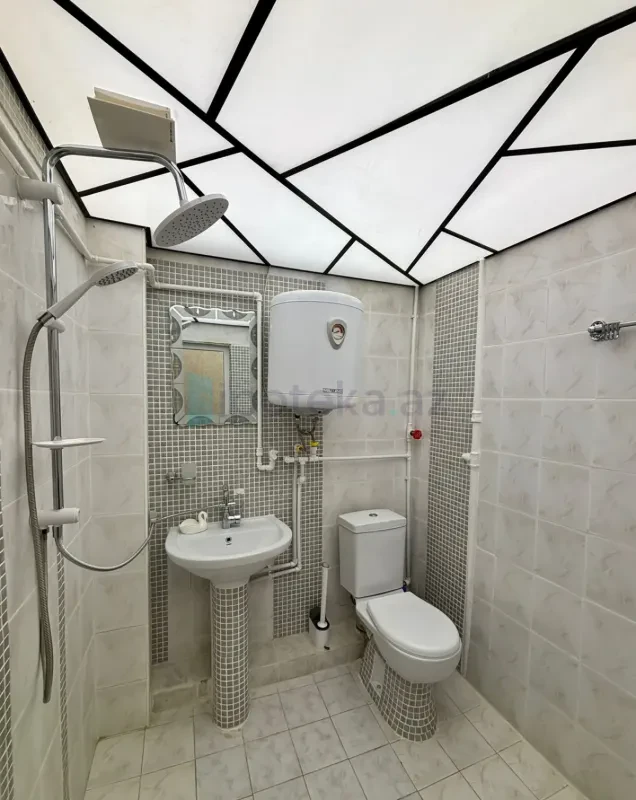 Satılır 1 otaqlı köhnə tikili 36 m²