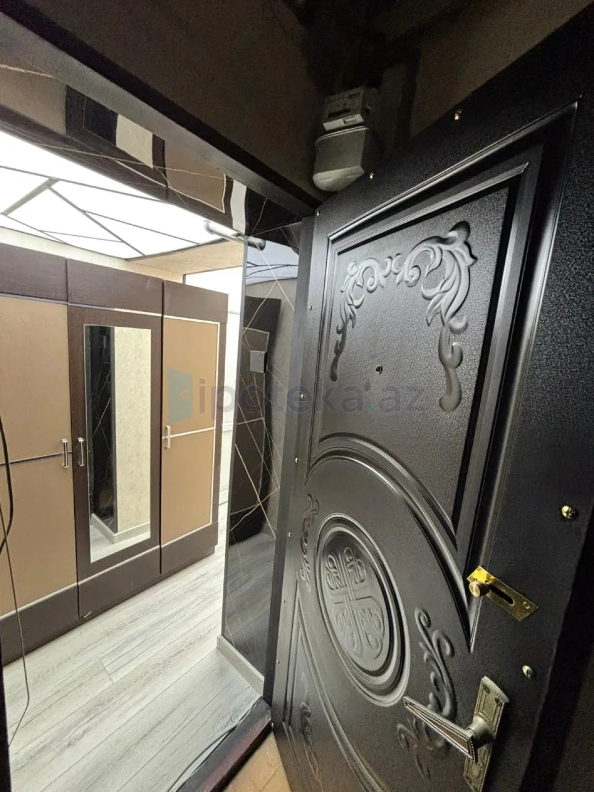 Satılır 1 otaqlı köhnə tikili 36 m²