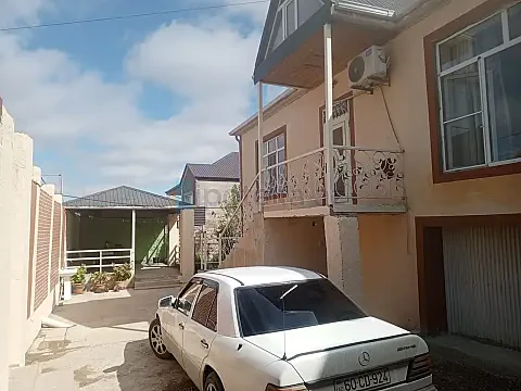 Satılır 4 otaqlı həyət evi 146 m² — Bakı 4 otaq 146.00 m²