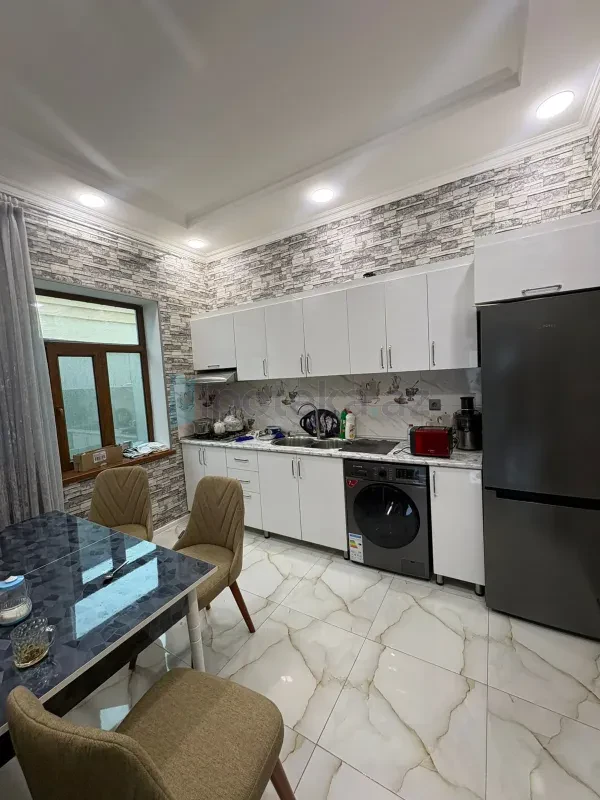 Satılır 3 otaqlı həyət evi 170 m²