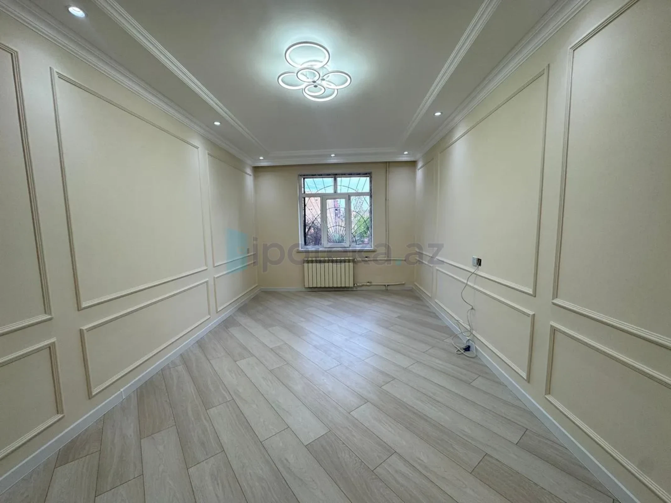 Satılır 4 otaqlı köhnə tikili 105 m²