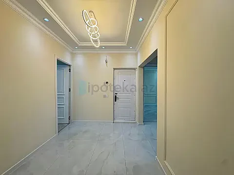 Satılır 4 otaqlı köhnə tikili 105 m²