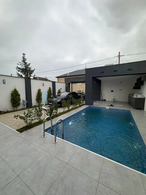 Satılır 3 otaqlı həyət evi 170 m²