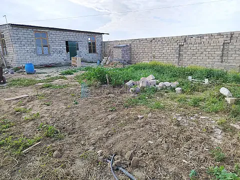 Satılır 2 otaqlı həyət evi 60 m²