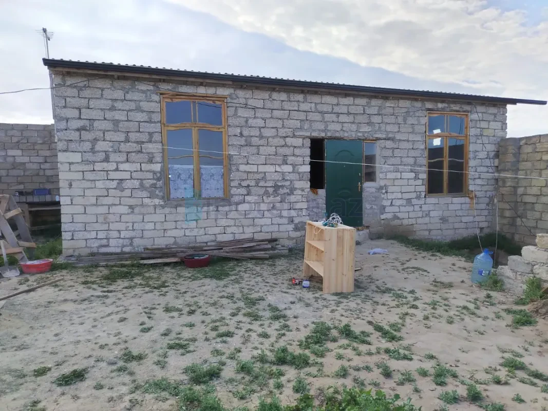 Satılır 2 otaqlı həyət evi 60 m²