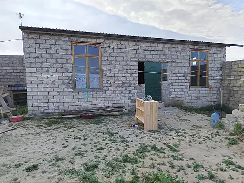 Satılır 2 otaqlı həyət evi 60 m²
