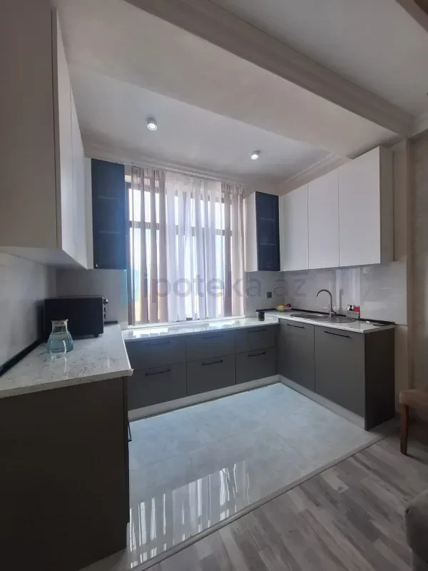 Satılır 3 otaqlı yeni tikili 67 m²