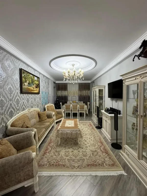 Satılır 4 otaqlı yeni tikili 130 m²