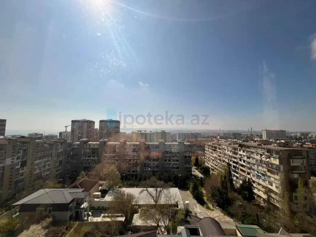 Satılır 3 otaqlı köhnə tikili 75 m²